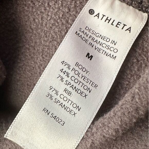 Athleta Triumph Printed Hoodie in Black Gray Camo Color Size Medium - Picture 4 of 7